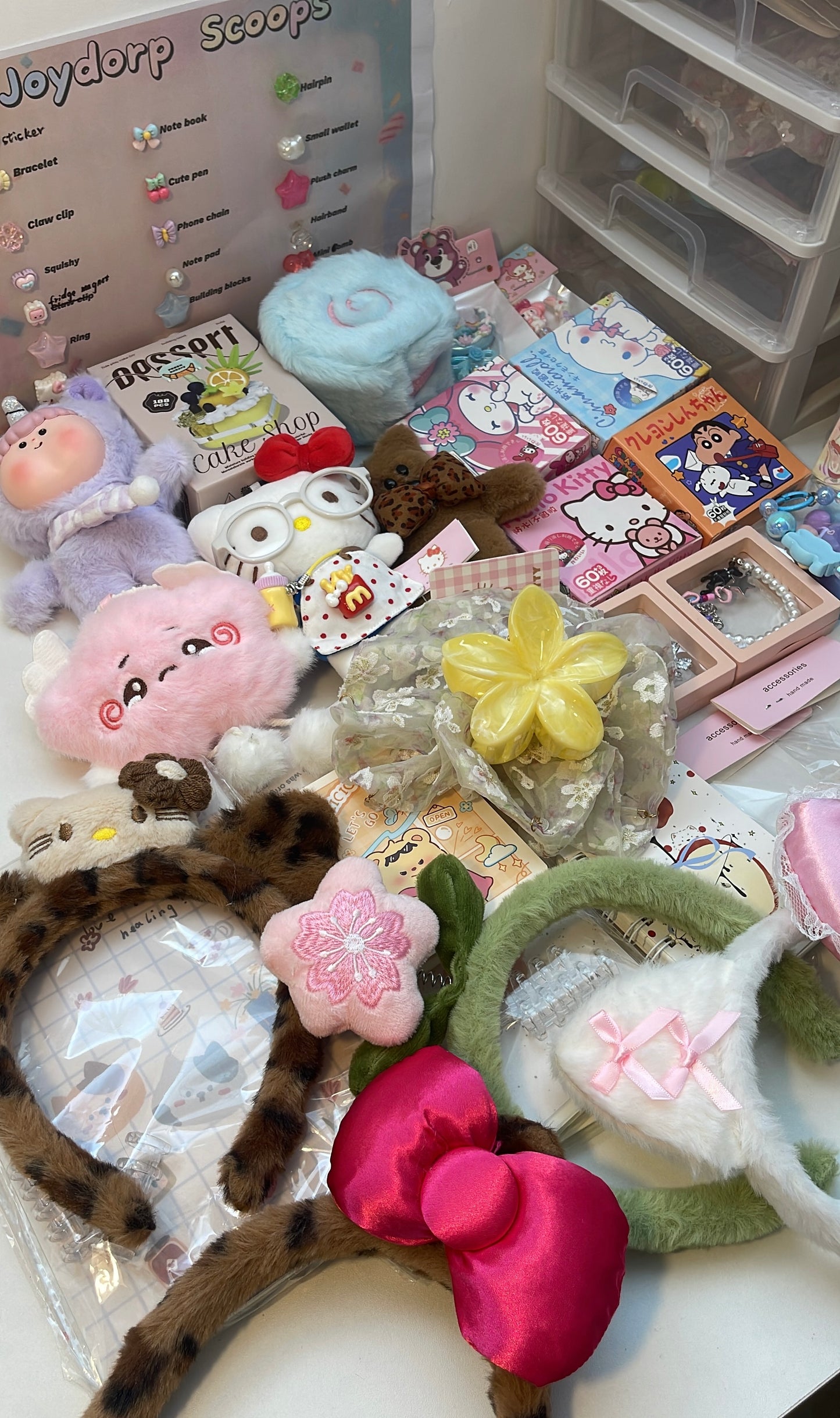 Lucky Scoop (jewelry,sationary,gifts)